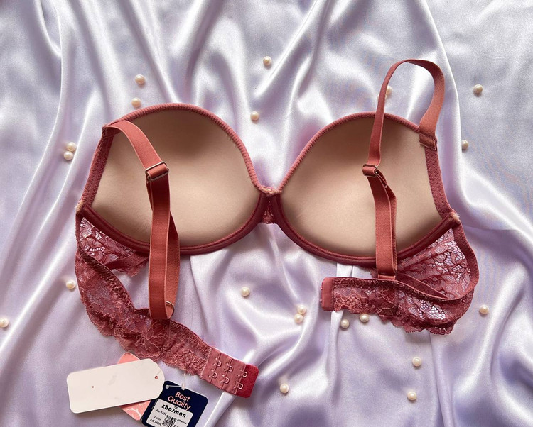 رنگ کالباسی، طراحی فنردار و کاپ ترک، ساخته شده با متریال باکیفیت آلمانی و ترک.