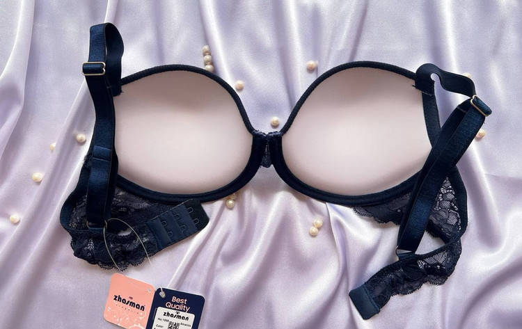 رنگ سرمهای، با طراحی فنردار و کاپ ترک، ساخته شده با متریال آلمانی و ترک.