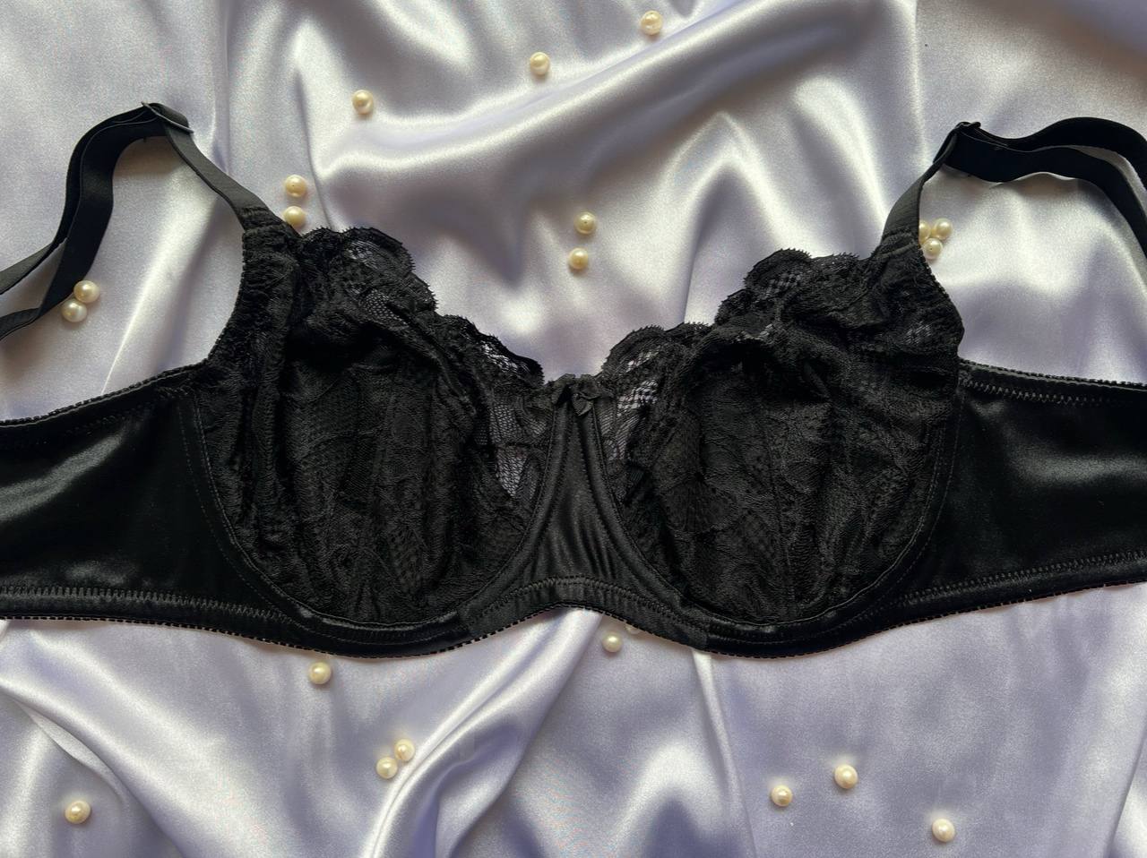 سوتین آتریا | کد ۲۰۱۳ | کاپ D | رنگ:مشکی