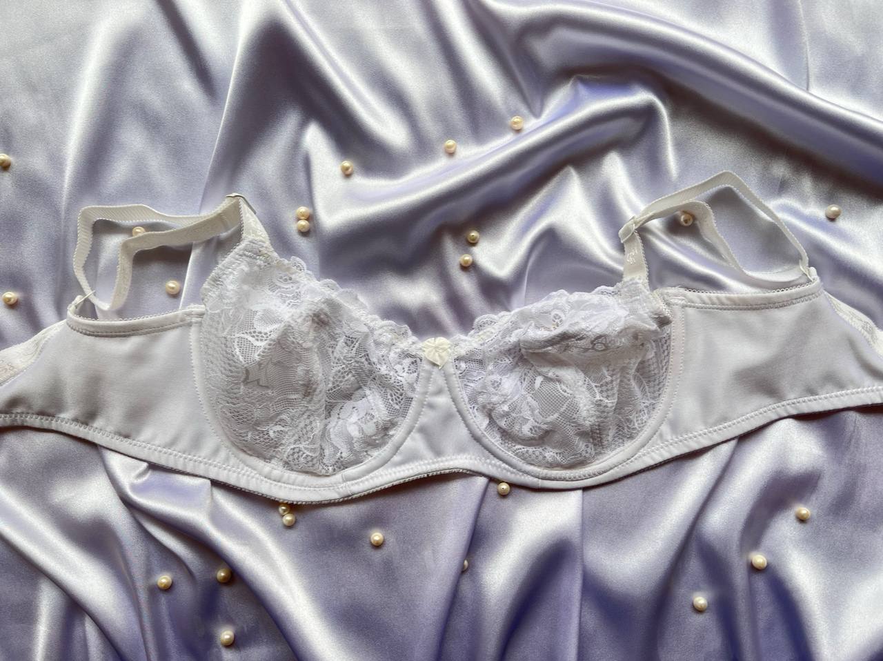 سوتین آتریا | کد ۲۰۱۳ | کاپ D | رنگ: سفید