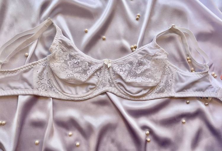 سوتین بدون لایه کاپ D برند ژاسمن مدل Artmis سفید