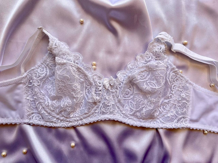 سوتین دانتل بدون لایه Maral ژاسمن | کاپ D سفید