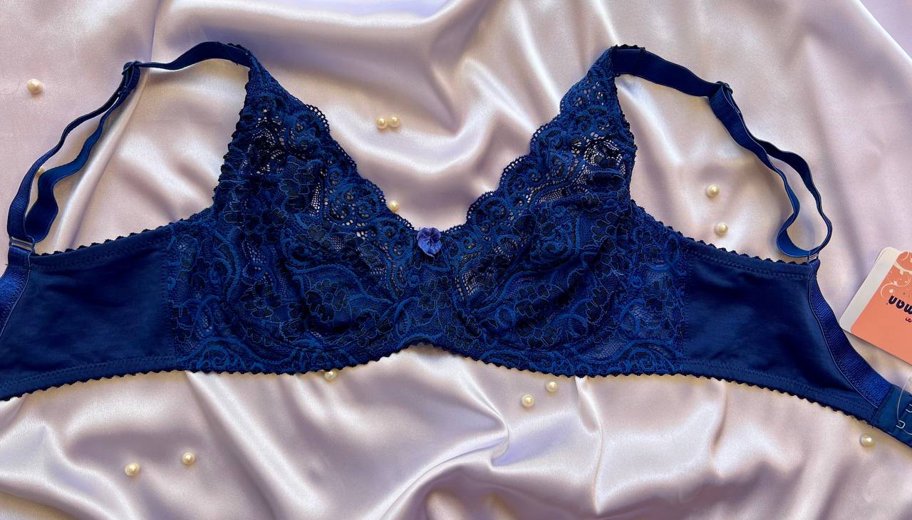 سوتین دانتل بدون لایه Maral ژاسمن | کاپ D آبی کاربنی